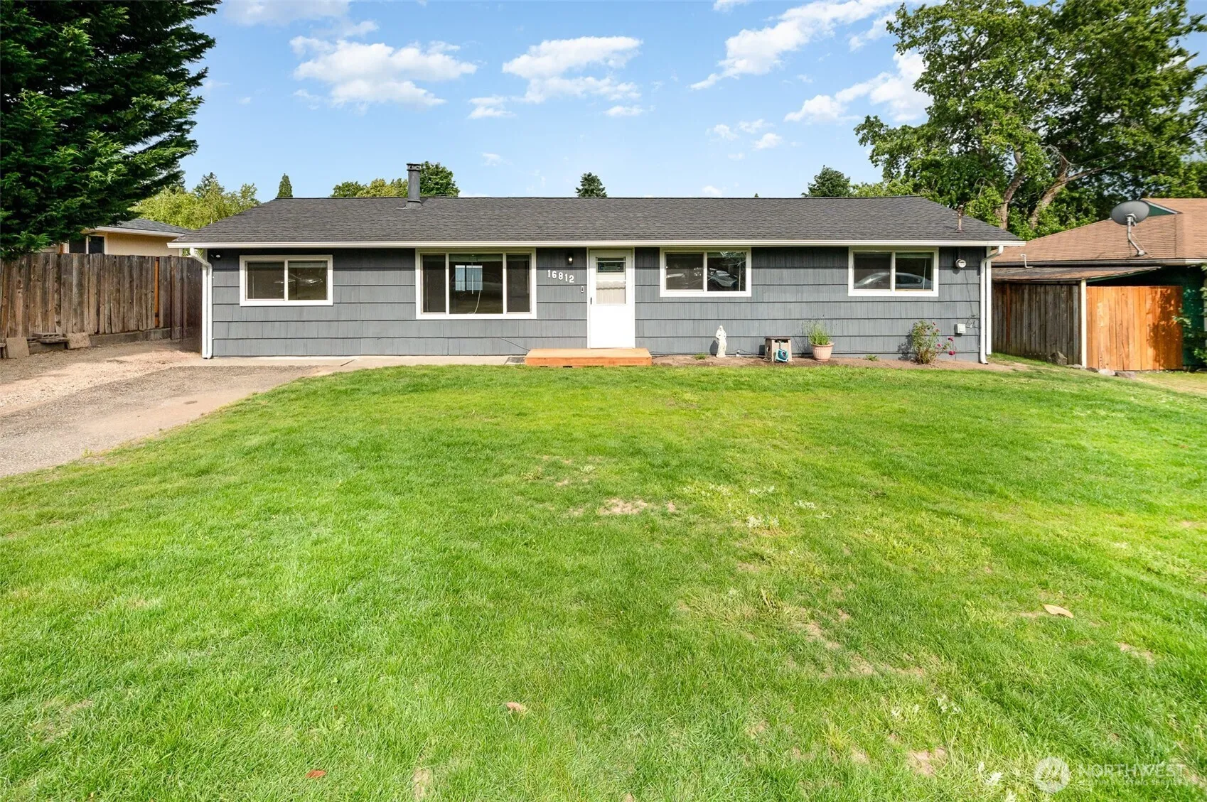 Property photo for 16812 125th Avenue Se, Renton photo 3