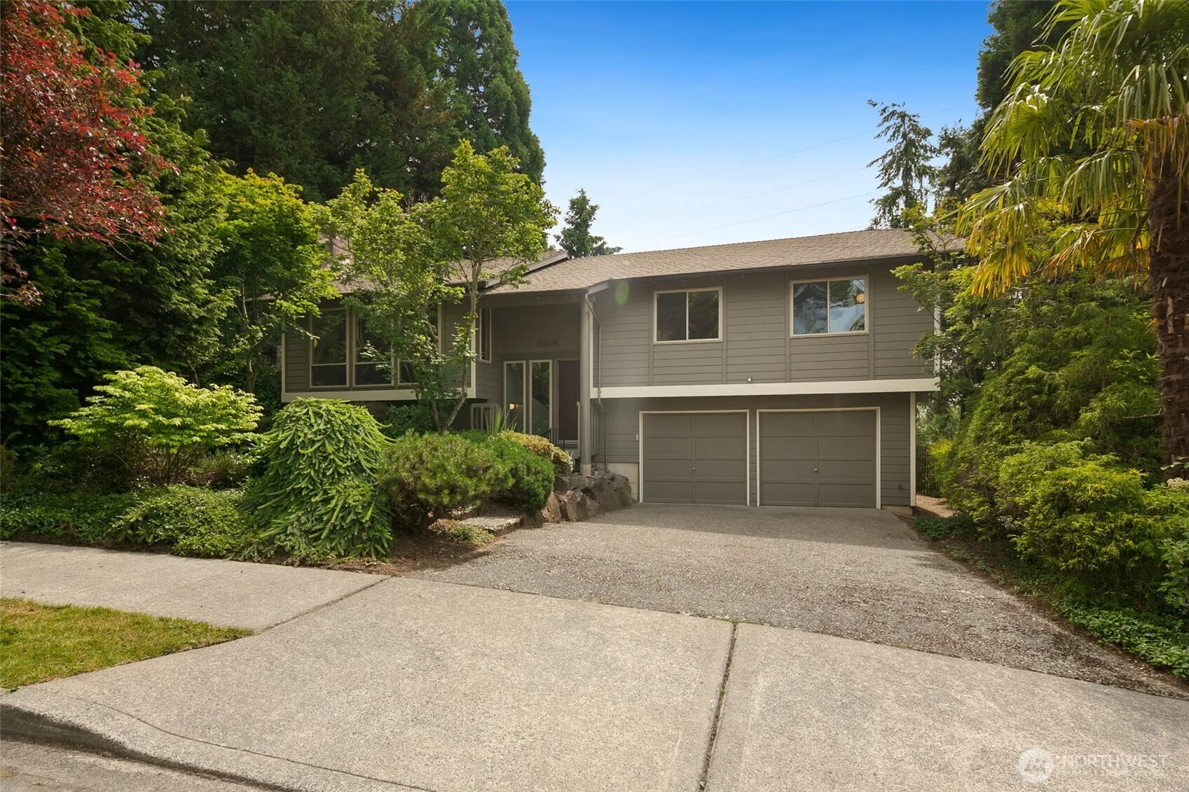 Property photo for 2215 Jones Place Se, Renton