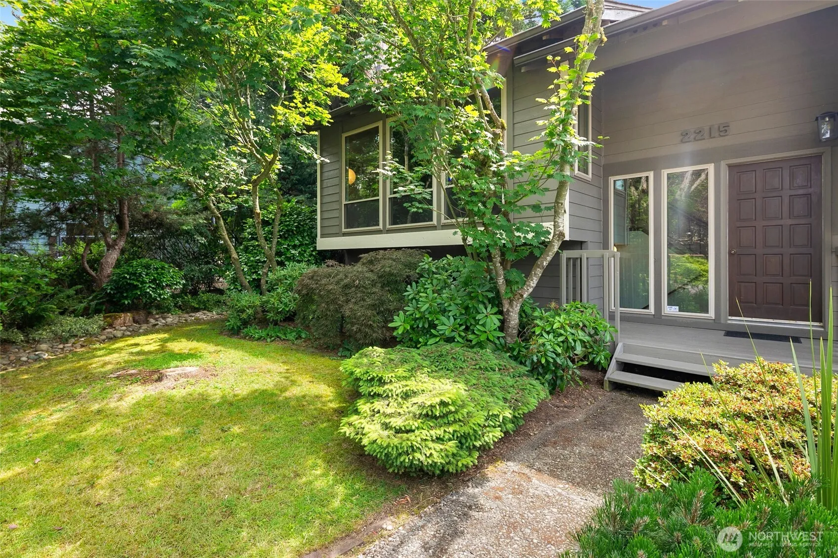 Property photo for 2215 Jones Place Se, Renton photo 2