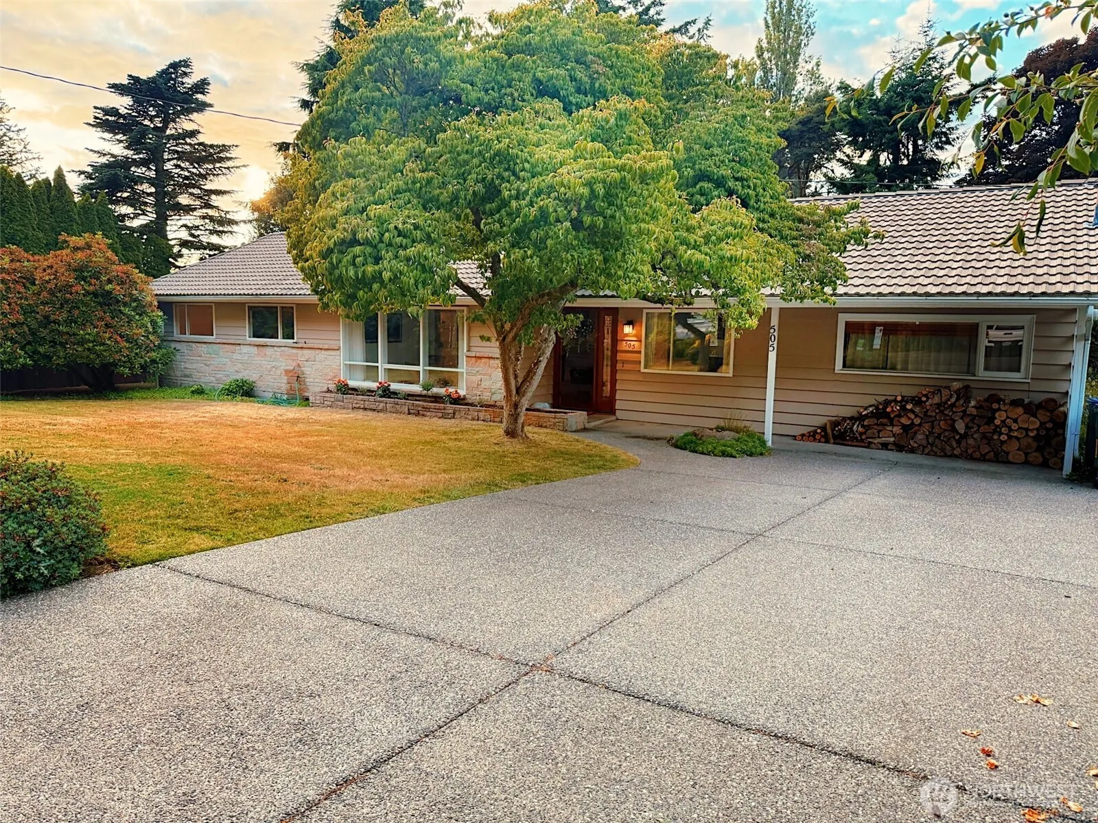 Property photo for 505 Linden Road, Bellingham