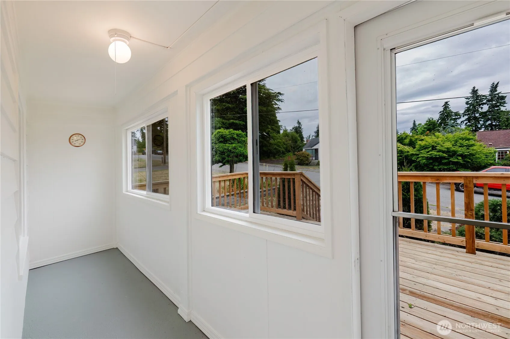 Property photo for 1102 E 33rd St Sw, Bremerton photo 5