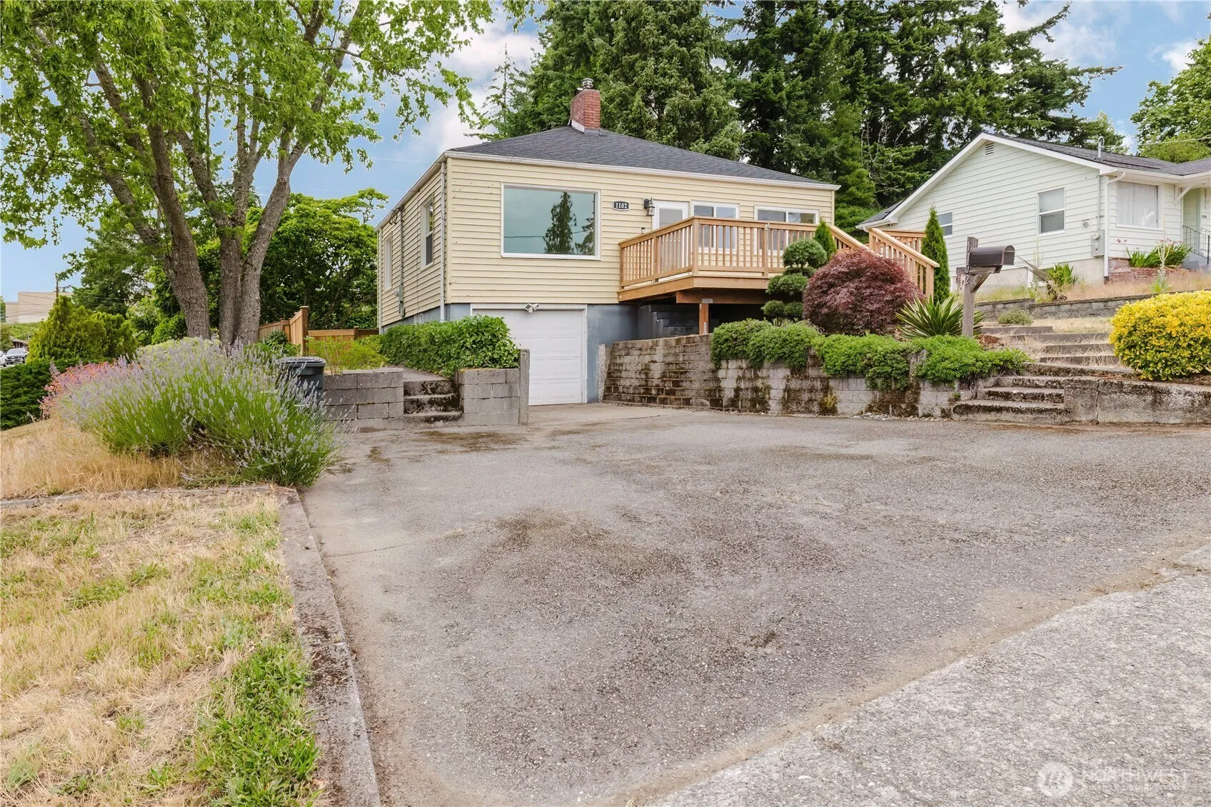 Property photo for 1102 E 33rd St Sw, Bremerton photo 2
