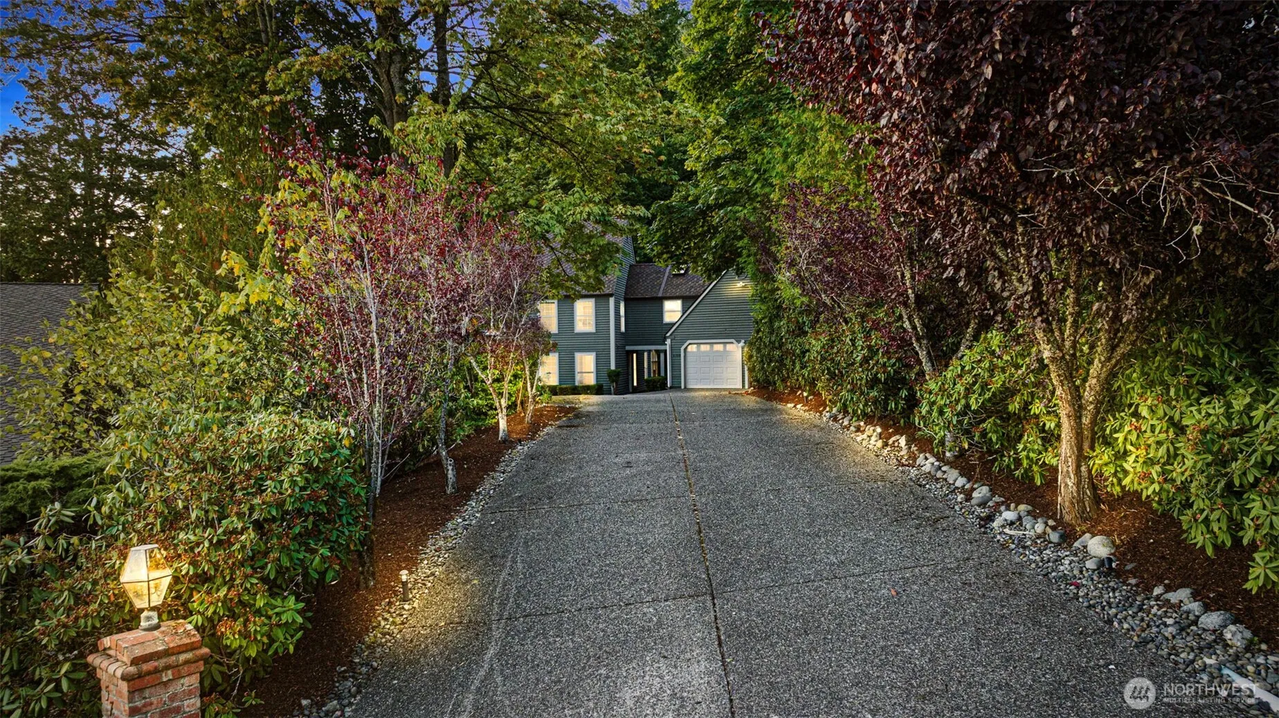 Property photo for 5709 143rd Place Se, Bellevue photo 3