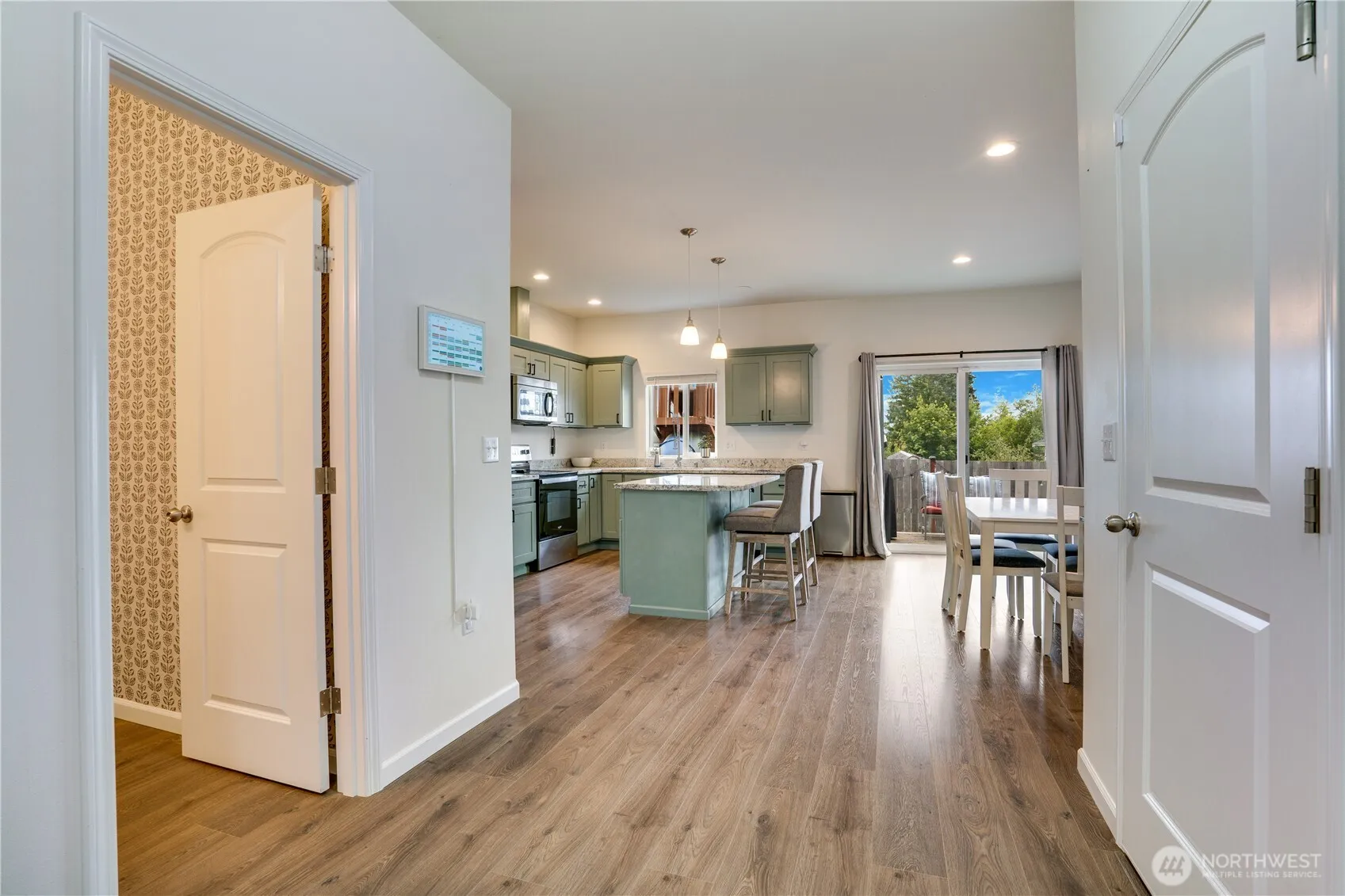 Property photo for 2332 Se Kelby Circle, Port Orchard photo 4