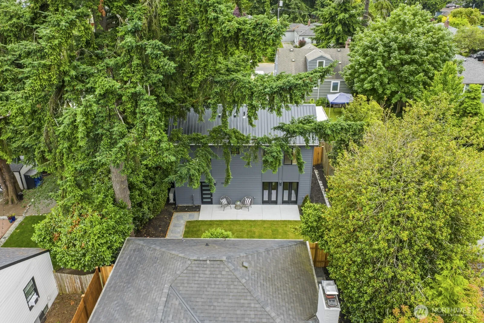 Property photo for 3539 Ne 88th Street #b, Seattle photo 2