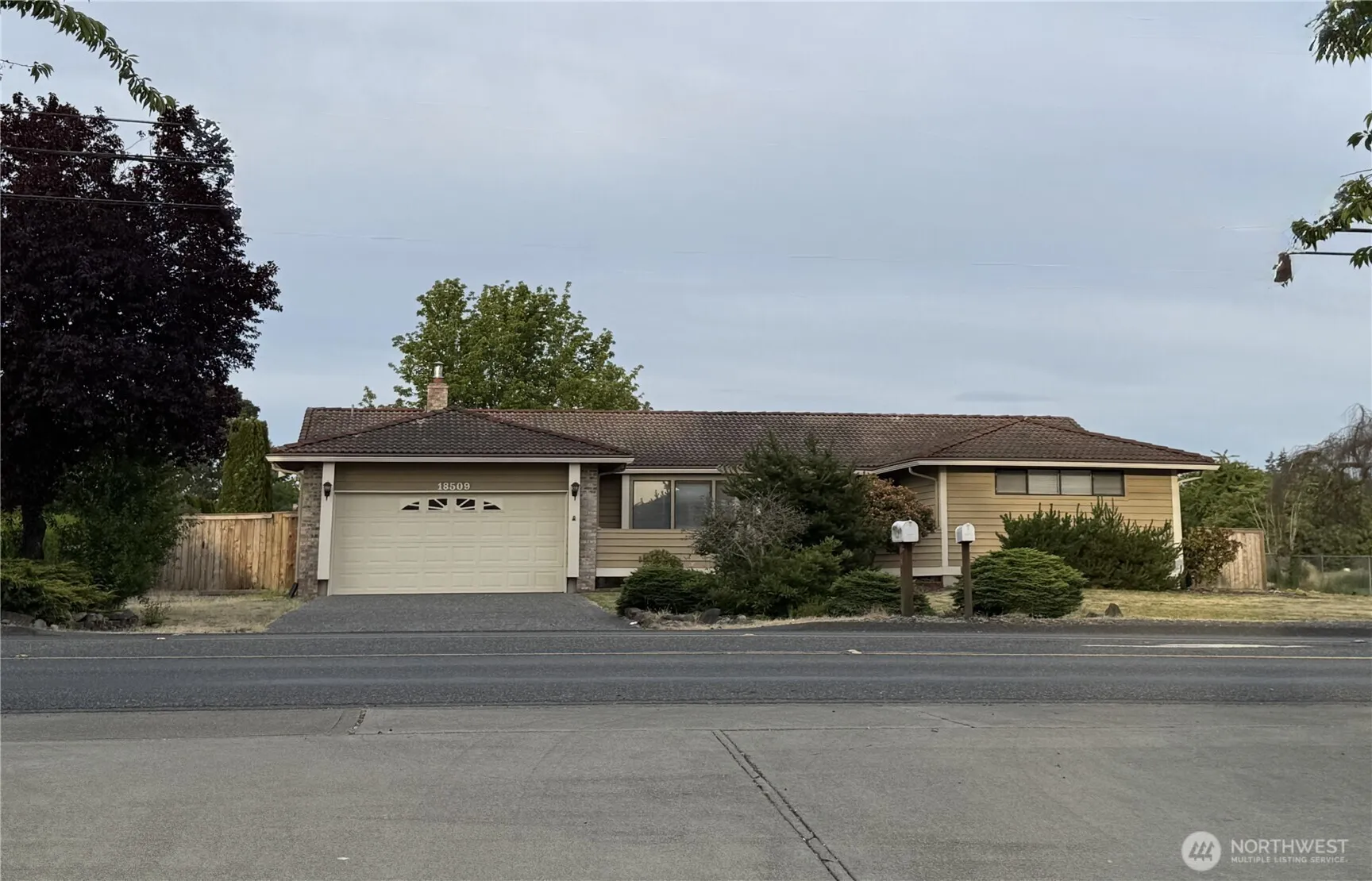 Property photo for 18509 22nd Avenue E, Tacoma photo 3
