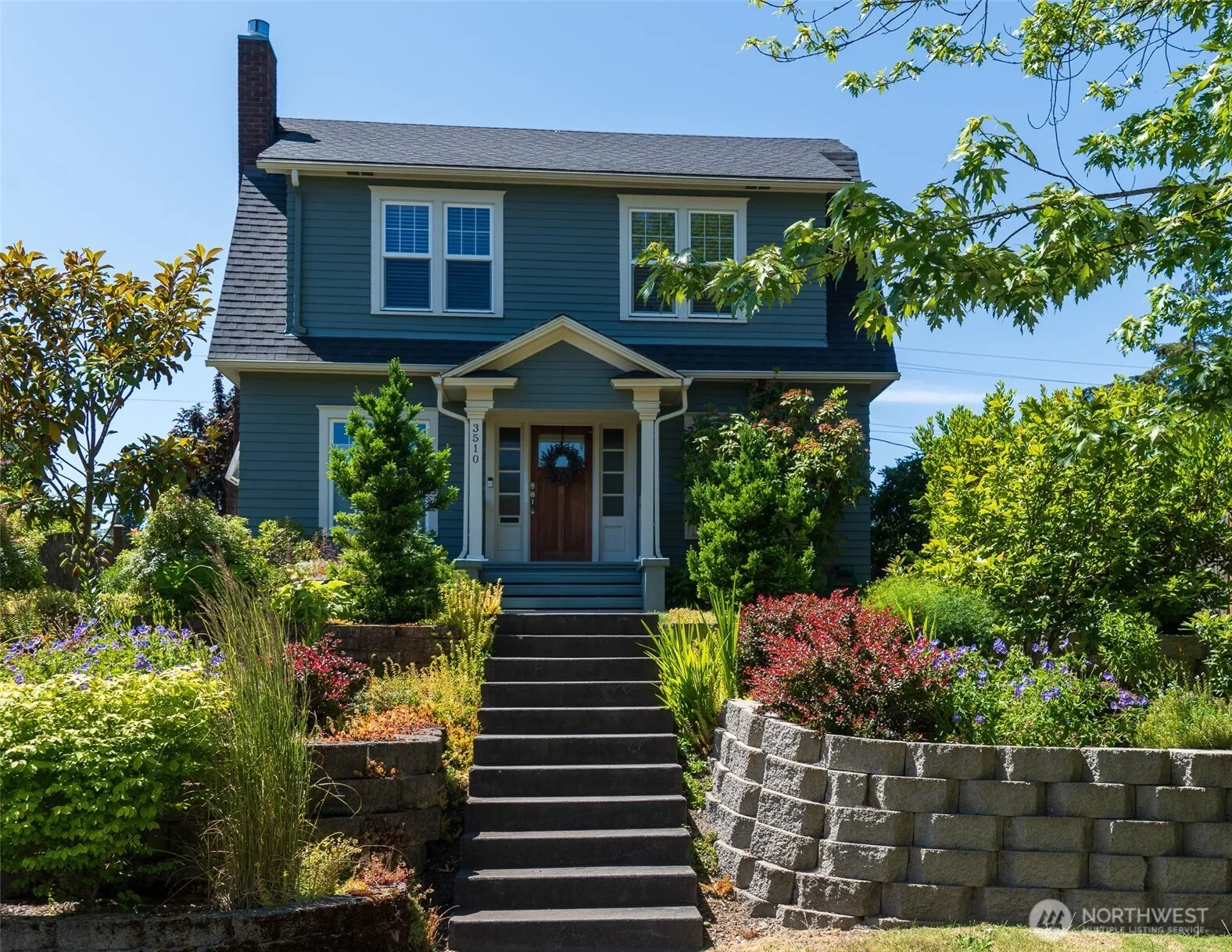 Property photo for 3510 Hoyt Avenue, Everett photo 2