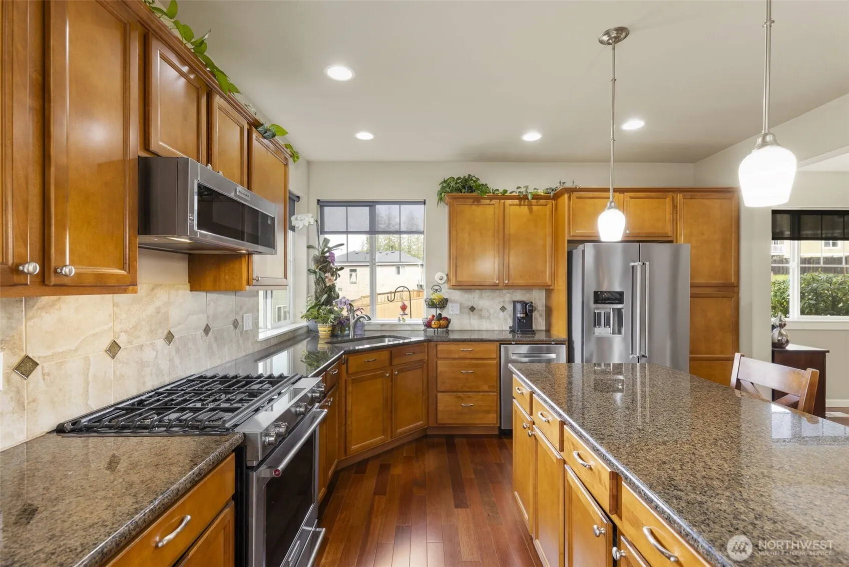 Property photo for 6372 Juanita Circle Ne, Bremerton photo 5