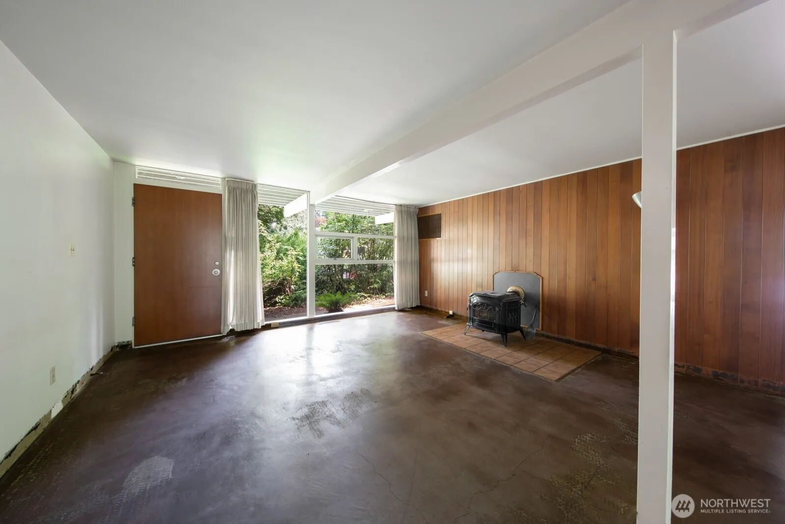 Property photo for 13017 1st Avenue Ne, Seattle photo 3