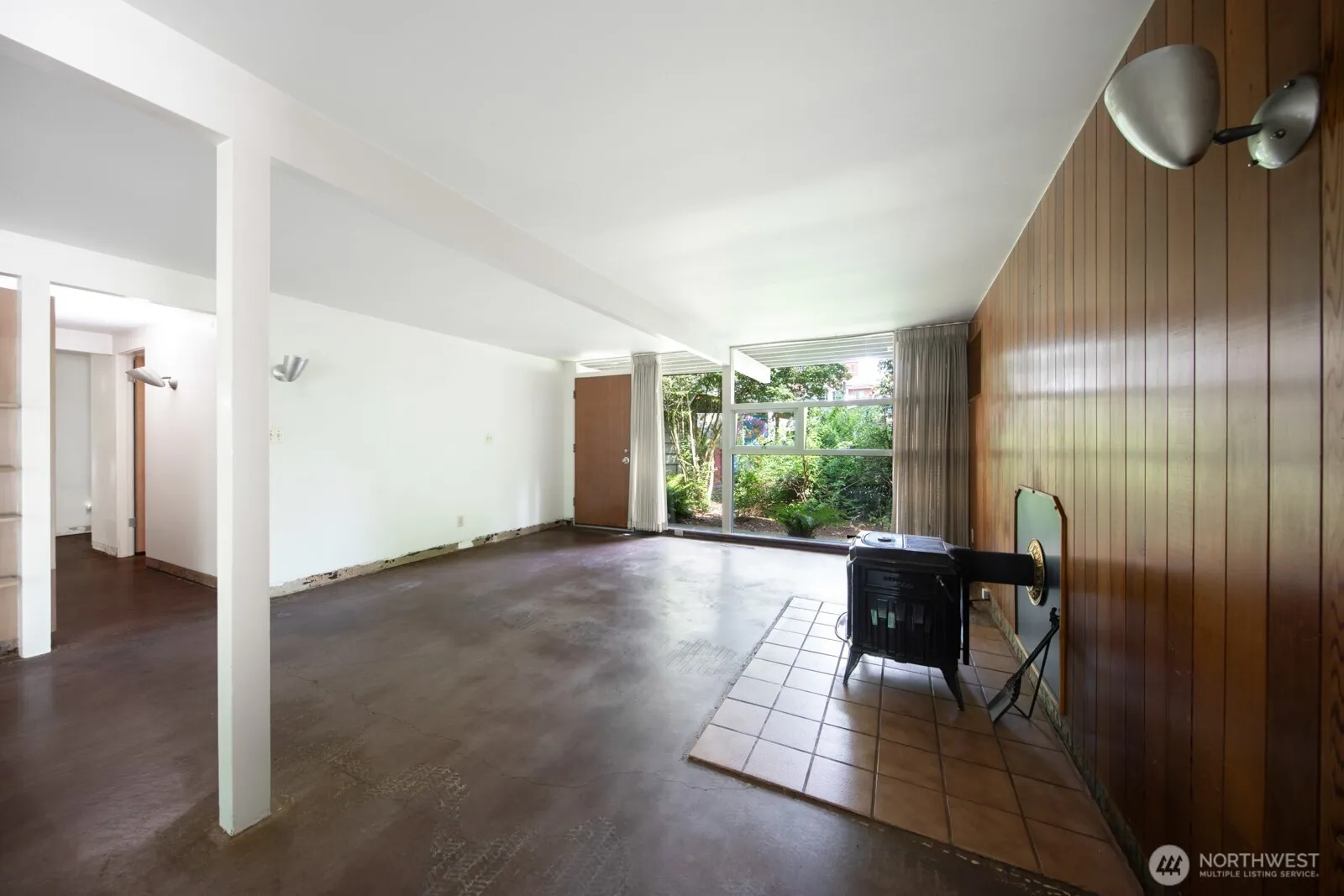 Property photo for 13017 1st Avenue Ne, Seattle photo 4