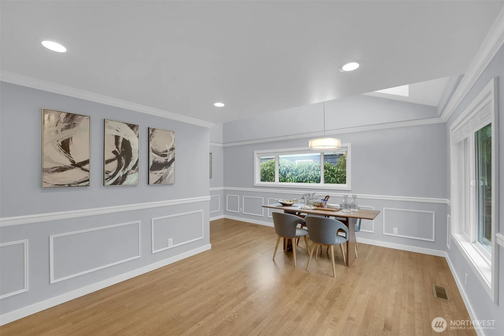 Property photo for 8410 9th Avenue Sw, Seattle photo 5