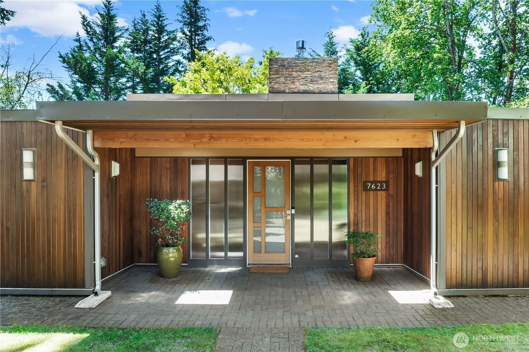 Property photo for 7623 Ne 123rd Street, Kirkland photo 3
