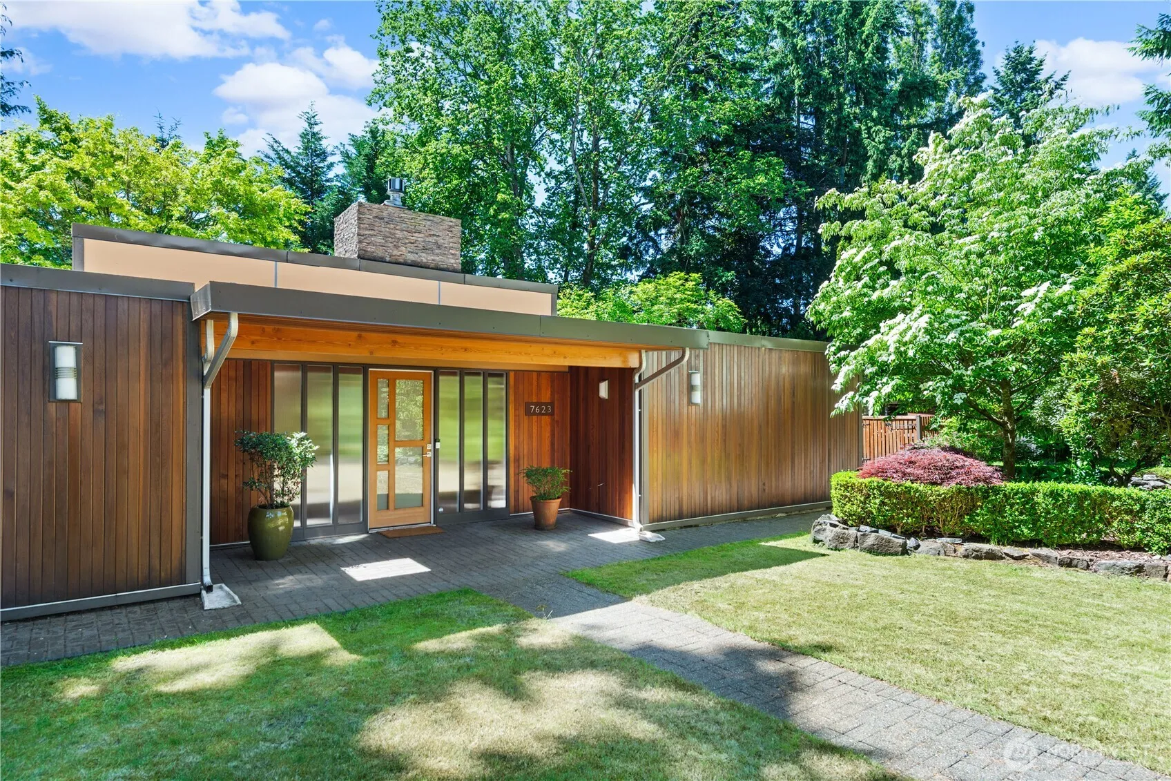 Property photo for 7623 Ne 123rd Street, Kirkland photo 2
