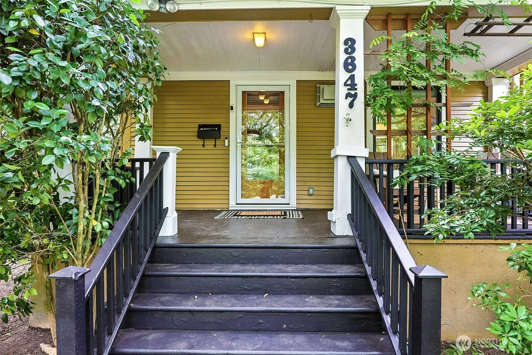 Property photo for 3647 Renton Avenue S, Seattle photo 2