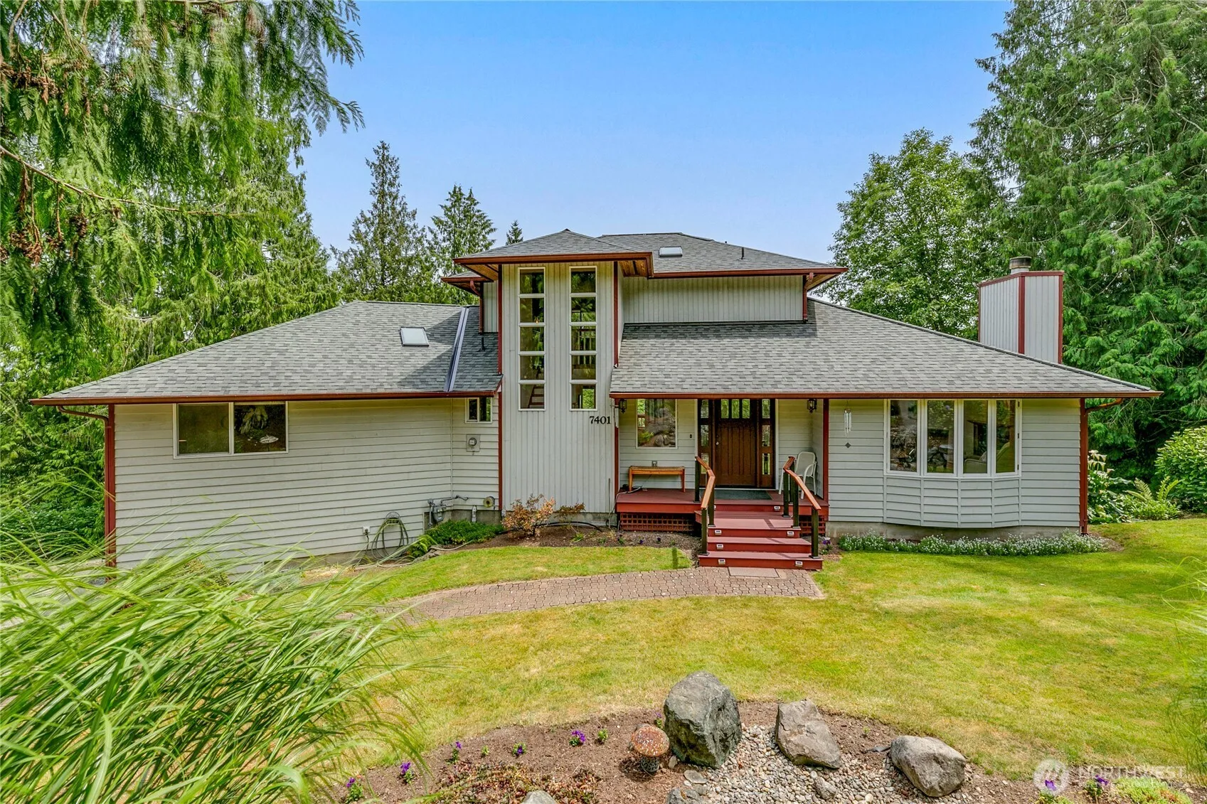 Property photo for 7401 E Heather Way, Everett