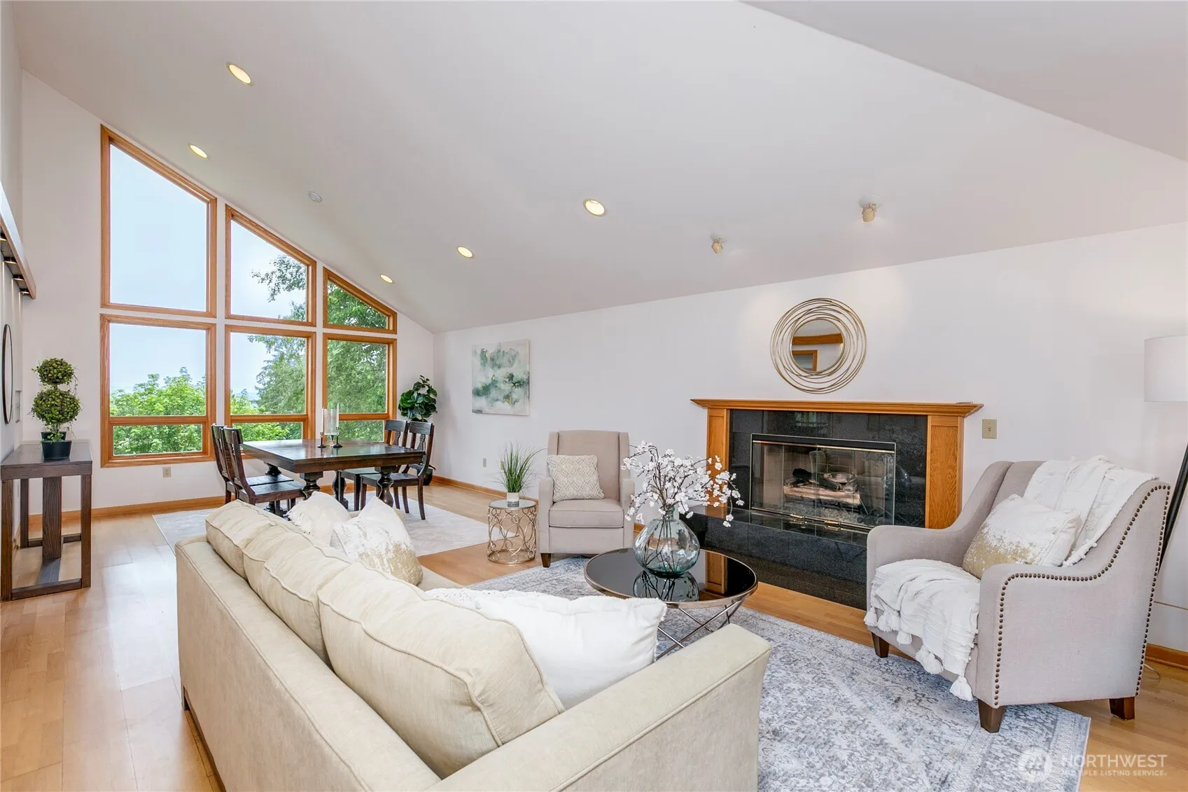 Property photo for 7401 E Heather Way, Everett photo 5