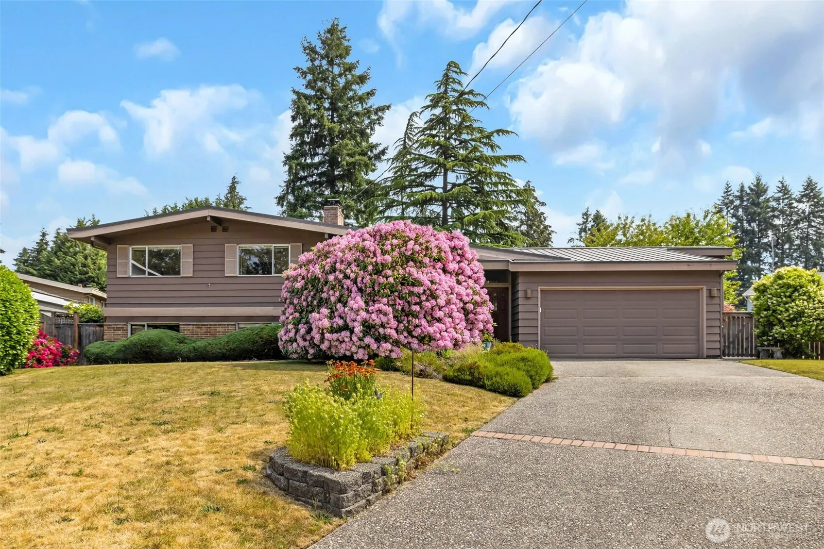 Property photo for 130 145th Avenue Ne, Bellevue