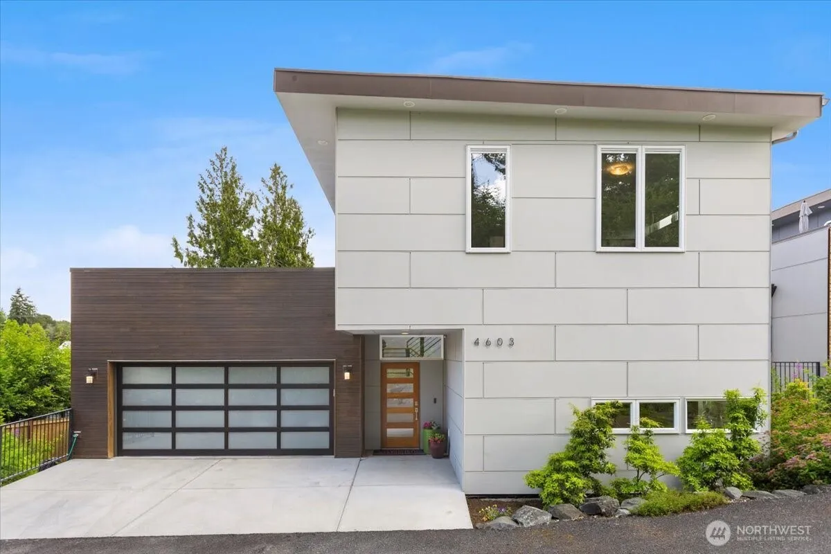 Property photo for 4603 S Juneau Street, Seattle