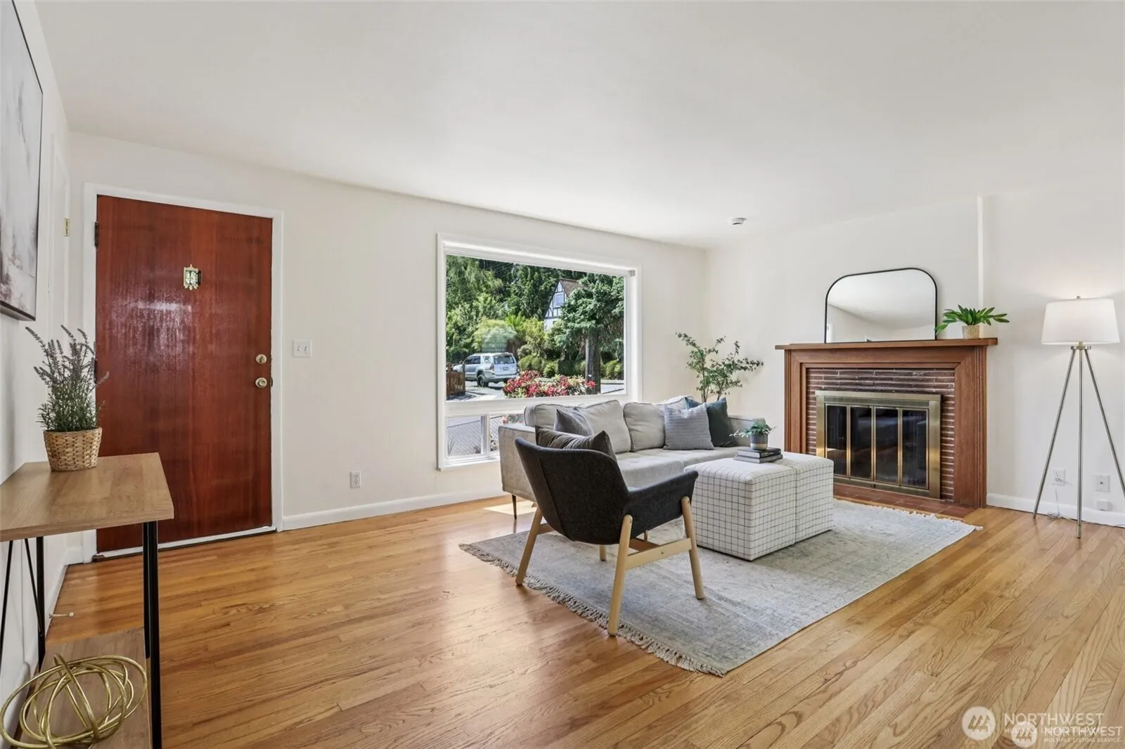 Property photo for 8902 17th Avenue Ne, Seattle photo 5