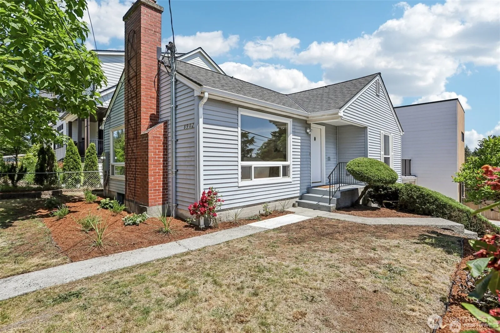 Property photo for 8902 17th Avenue Ne, Seattle photo 2