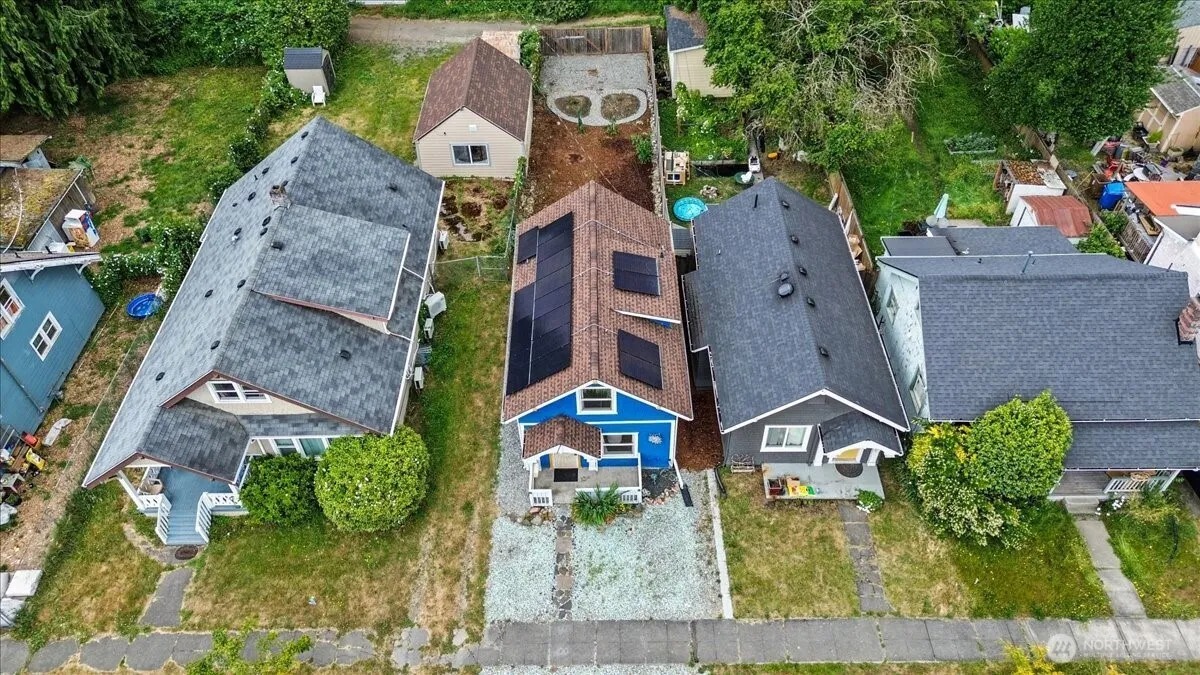 Property photo for 820 S Ferry Street, Tacoma photo 3