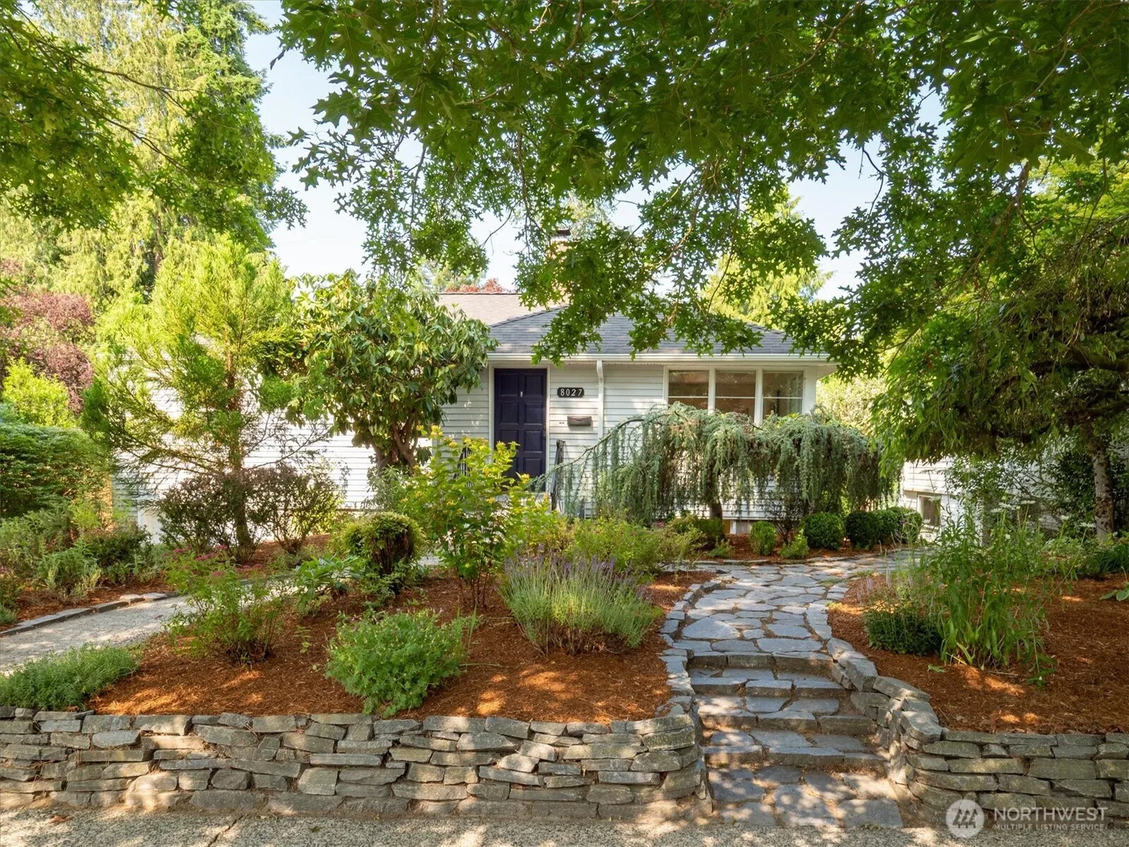 Property photo for 8027 40th Avenue Ne, Seattle photo 2