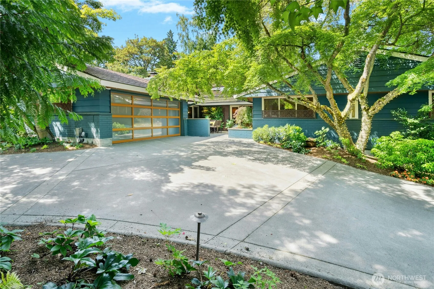 Property photo for 4242 Ne 89th Street, Seattle photo 2