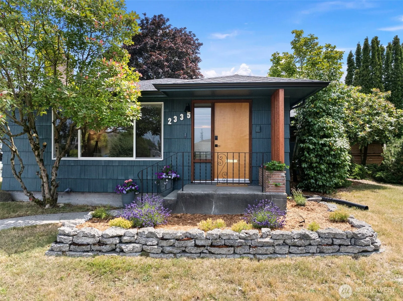 Property photo for 2335 N Winnifred Street, Tacoma
