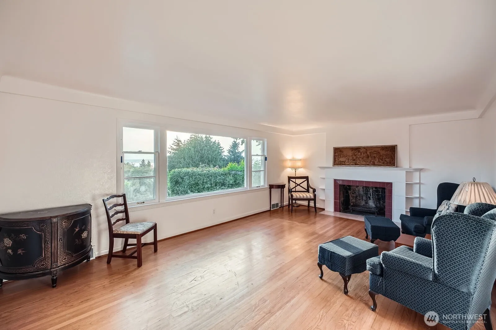 Property photo for 3041 52nd Avenue Sw, Seattle photo 5