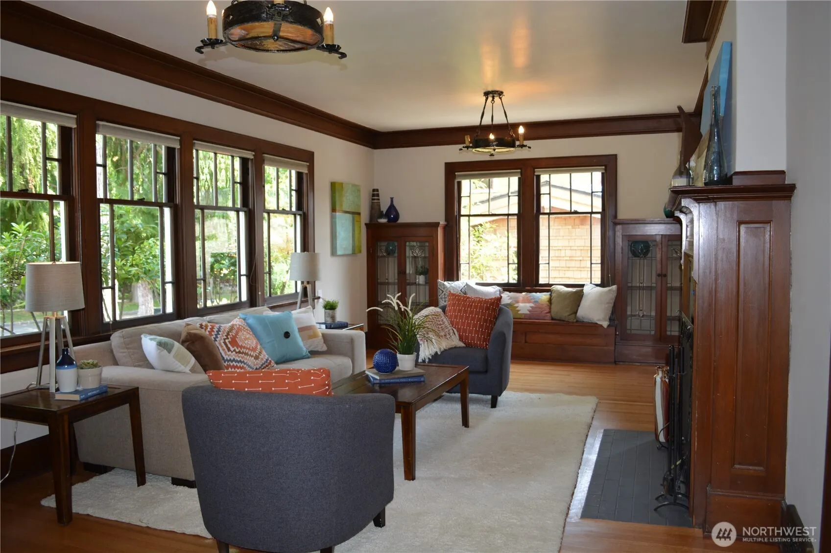 Property photo for 1809 Ne 63rd Street, Seattle photo 2