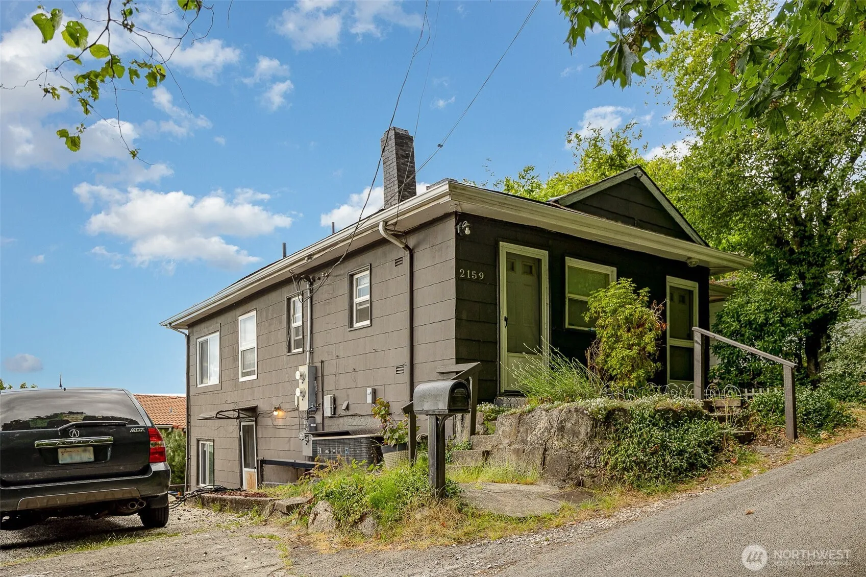 Property photo for 2159 52nd Avenue Sw, Seattle photo 2