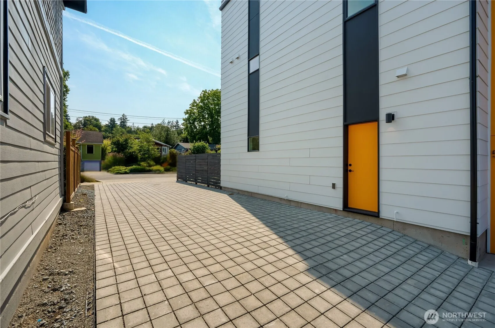 Property photo for 5429 B 25th Avenue Sw, Seattle photo 3