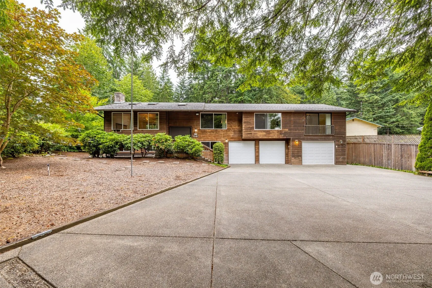 Property photo for 8141 Old Military Road Ne, Bremerton photo 2