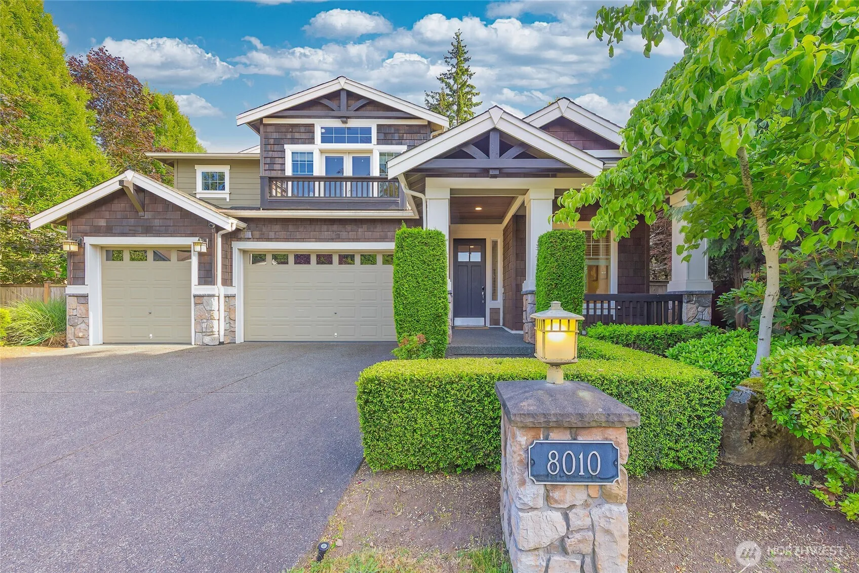 Property photo for 8010 122nd Ave Ne, Kirkland