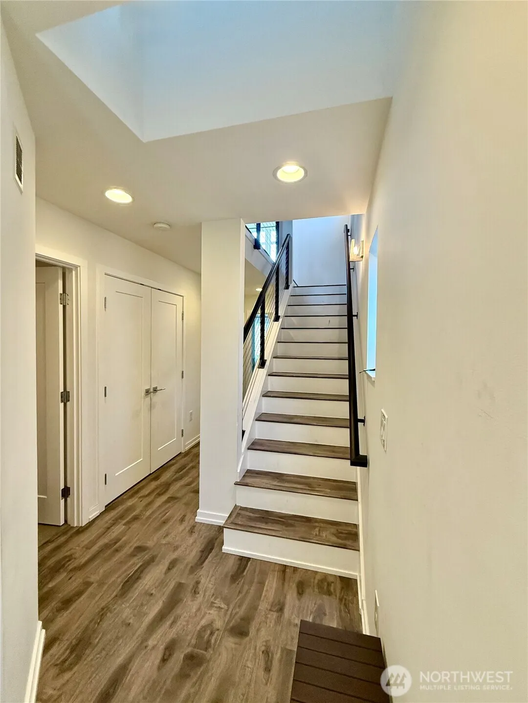 Property photo for 2705 Franklin Avenue E, Seattle photo 3