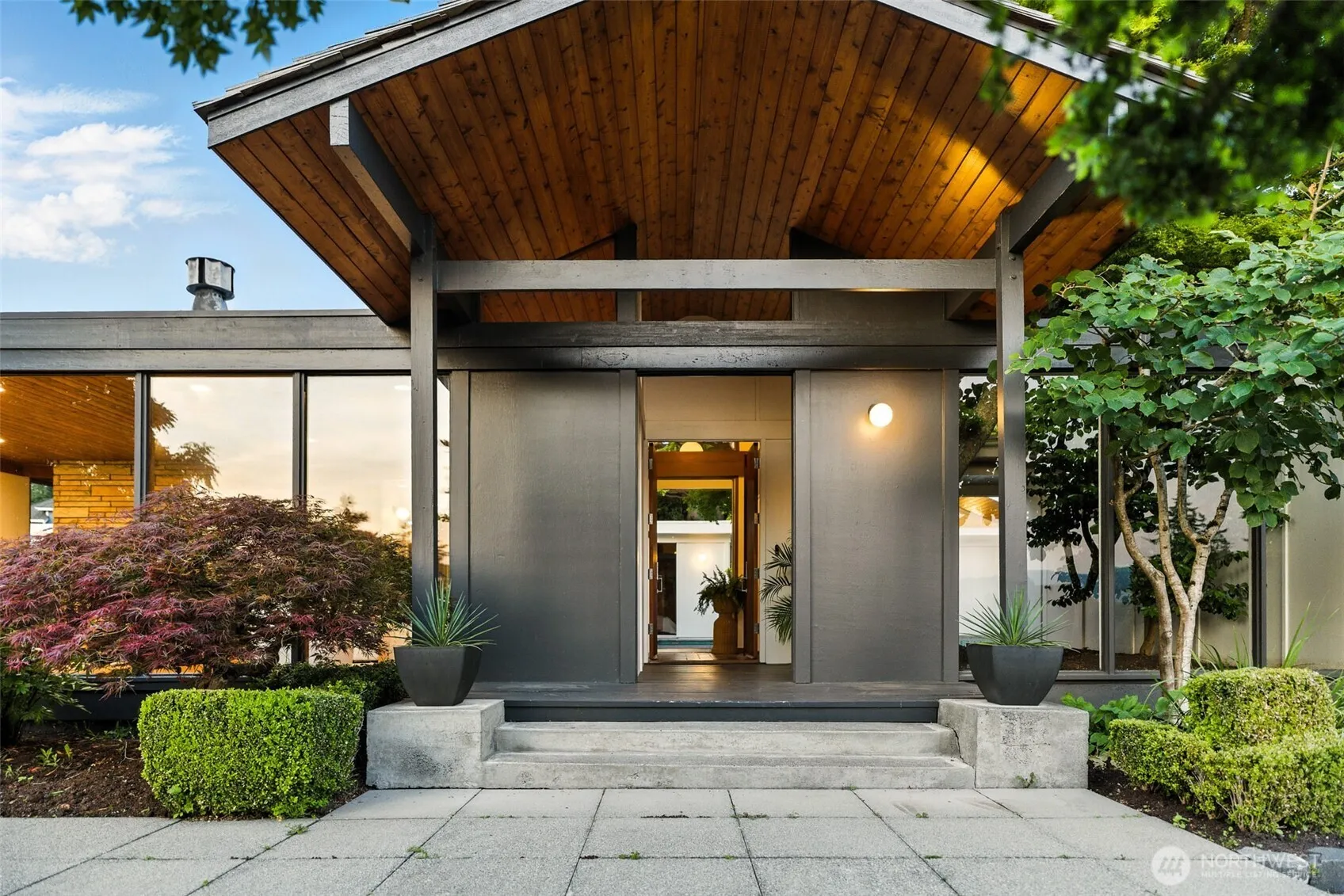 Property photo for 615 Bayside Road, Bellingham photo 2