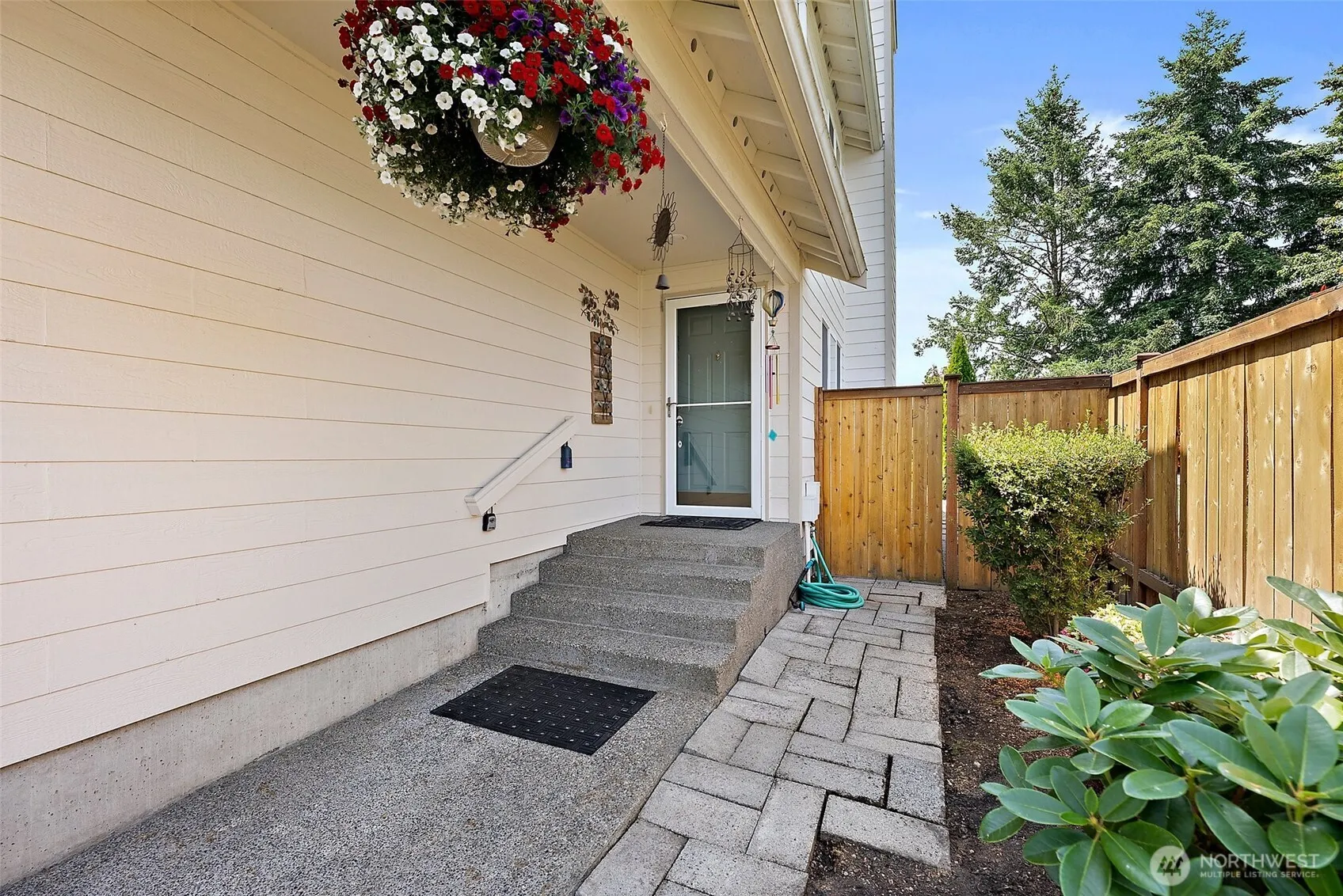 Property photo for 11008 36th Avenue Ct E, Tacoma photo 3