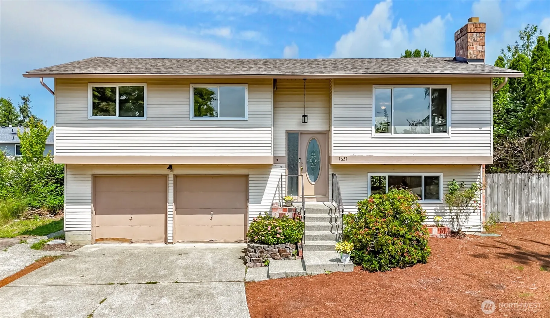 Property photo for 1637 Jefferson Court Se, Renton