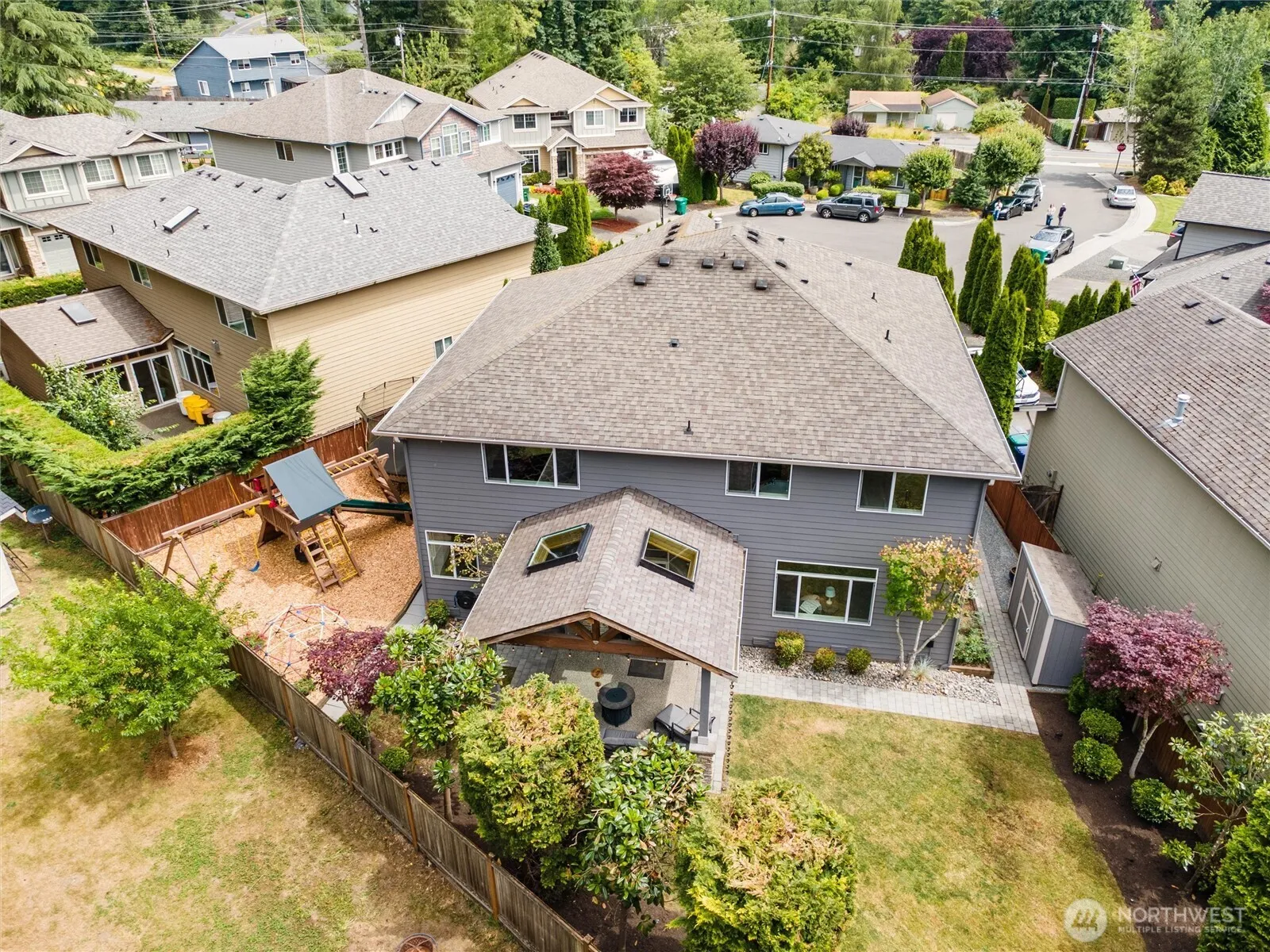 Property photo for 416 199th Place Se, Bothell photo 2