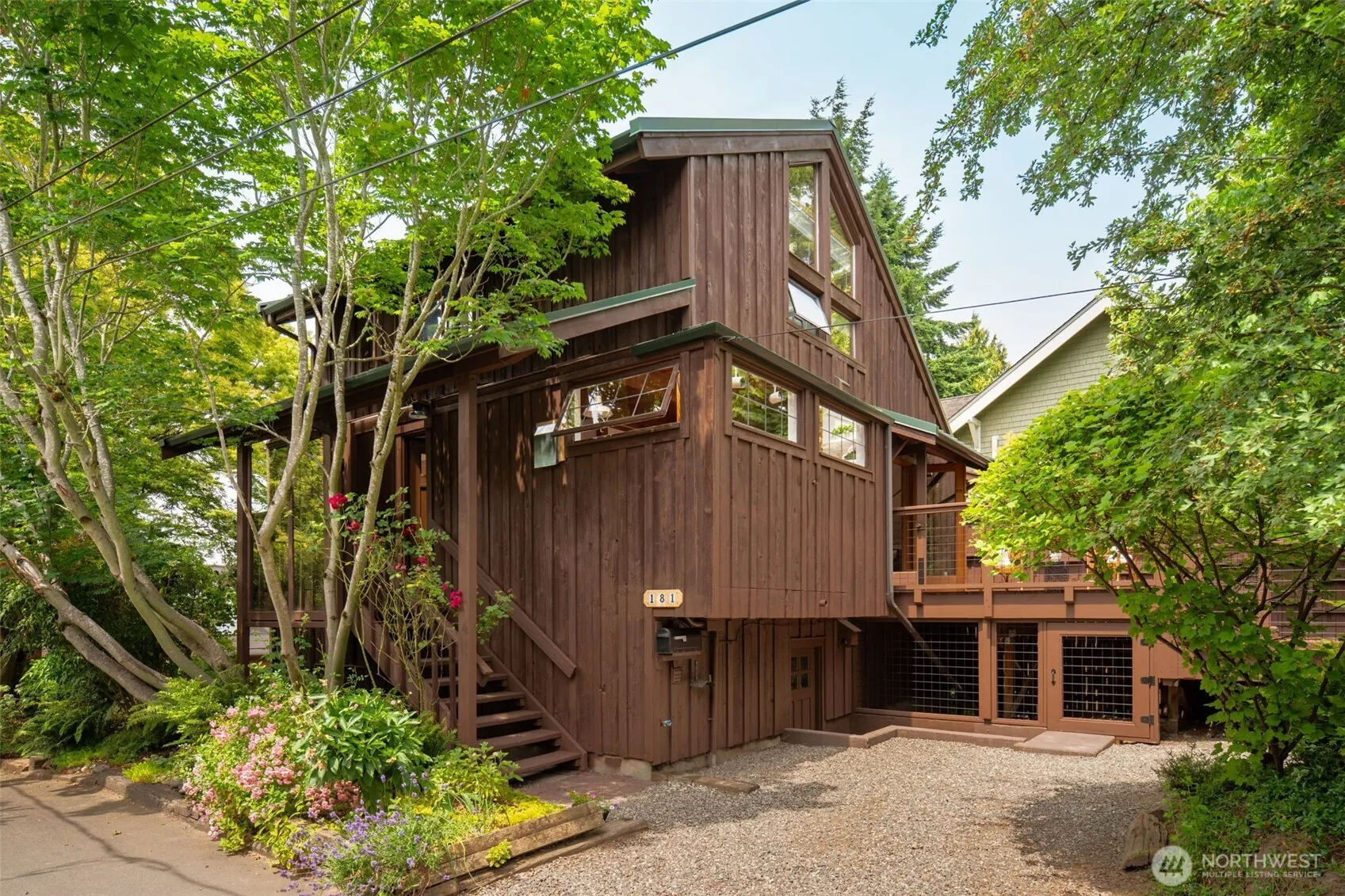 Property photo for 181 34th Avenue E, Seattle photo 3