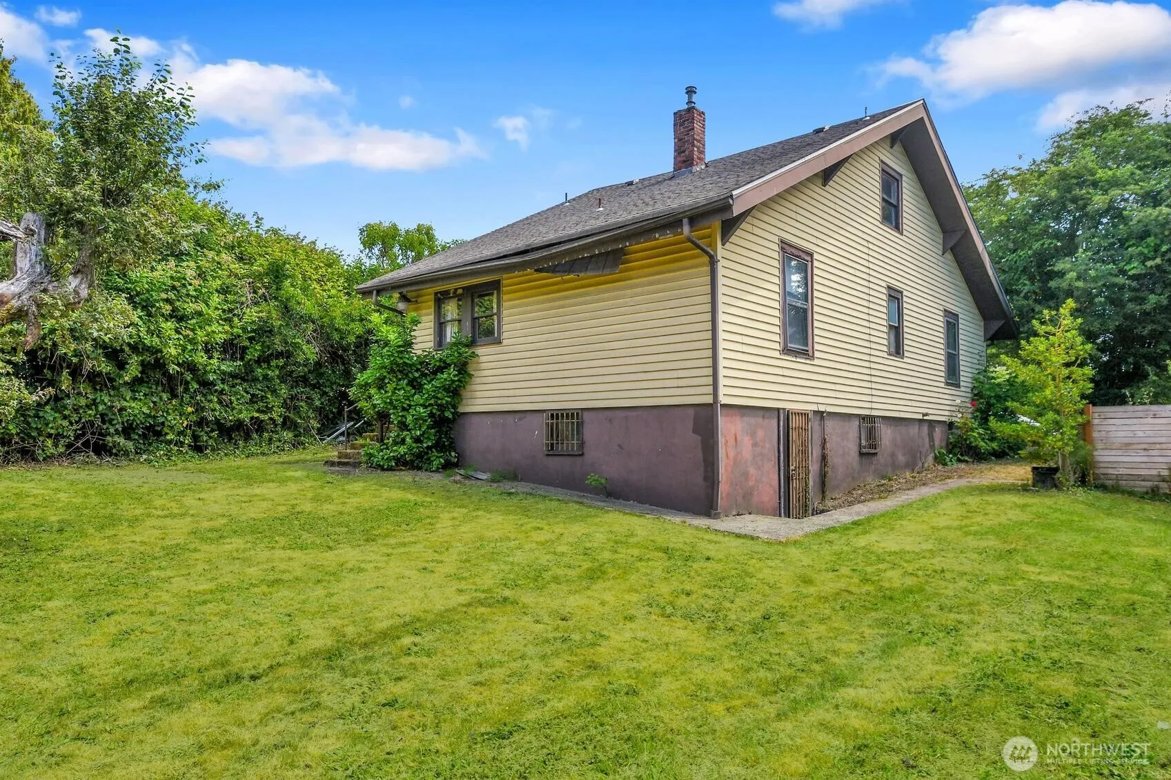 Property photo for 3108 S Walden Street, Seattle photo 2