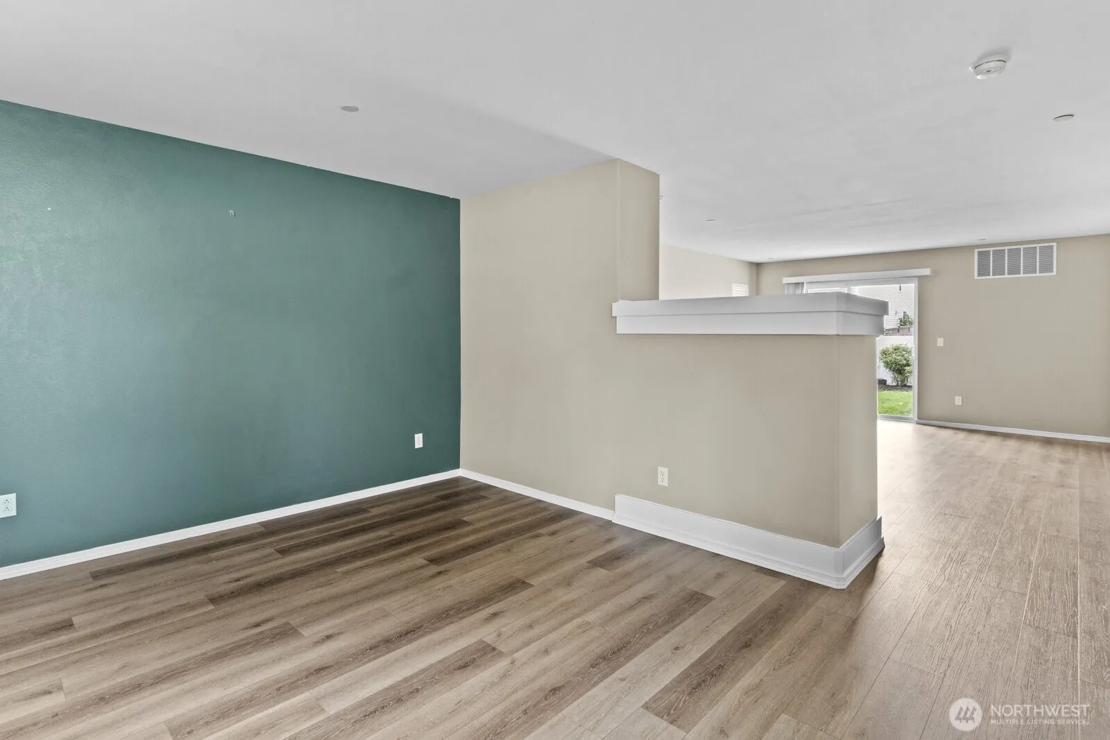 Property photo for 2237 Tolmie Street, Dupont photo 5