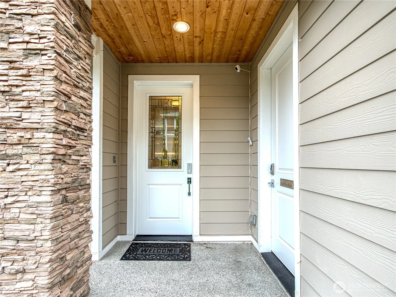 Property photo for 11316 Se 56th Ct, Bellevue photo 2