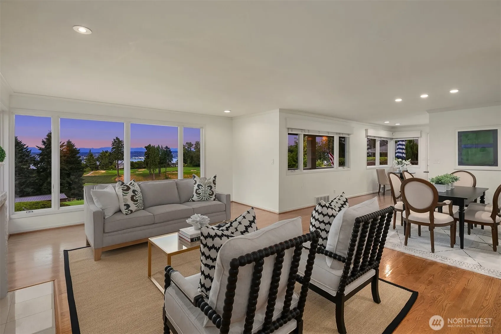 Property photo for 7761 Lakemont Drive Ne, Seattle photo 3