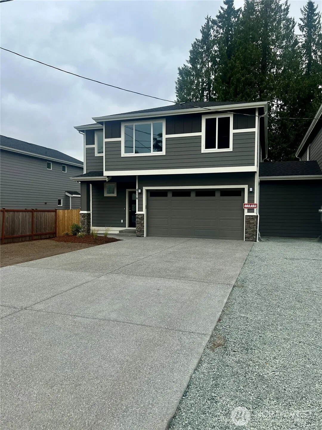Property photo for 411 205th Street Sw #a, Lynnwood photo 2