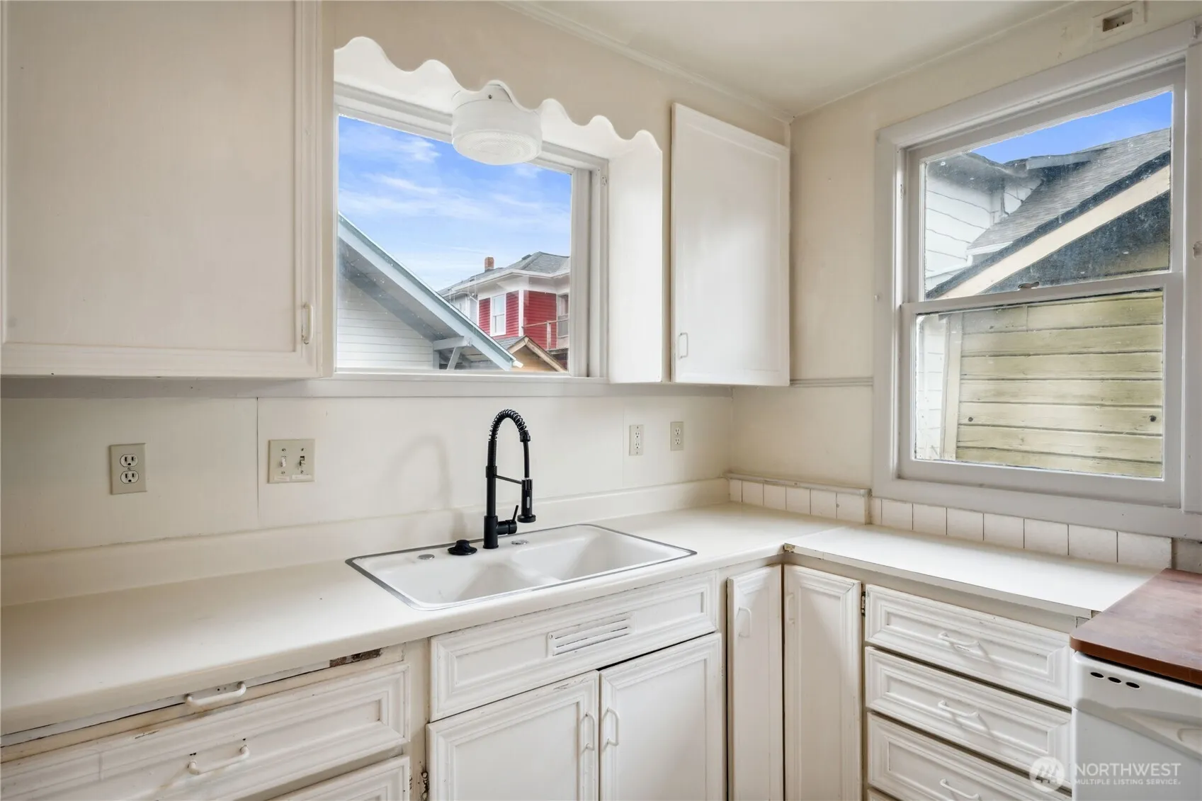 Property photo for 810 810 & 808 S Ferry St, Tacoma photo 4