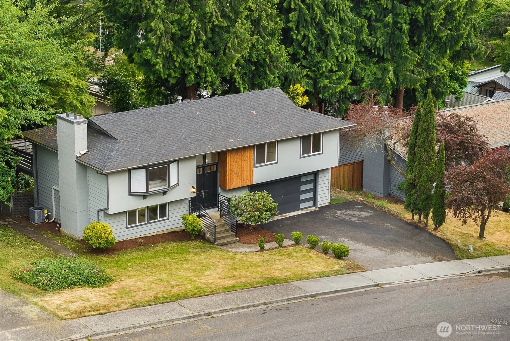 Property photo for 11335 Ne 149th Street, Kirkland photo 4