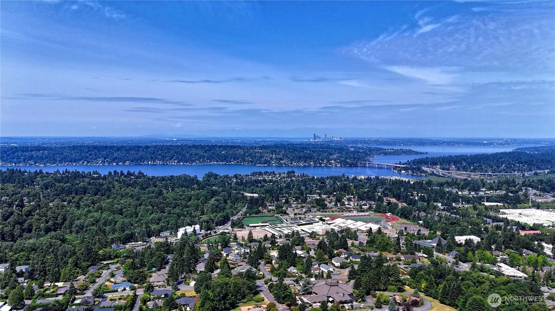 Property photo for 4510 Somerset Drive Se, Bellevue