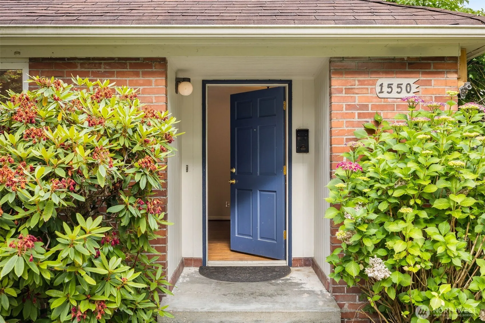 Property photo for 1550 E 16th Avenue Avenue E, Seattle photo 5