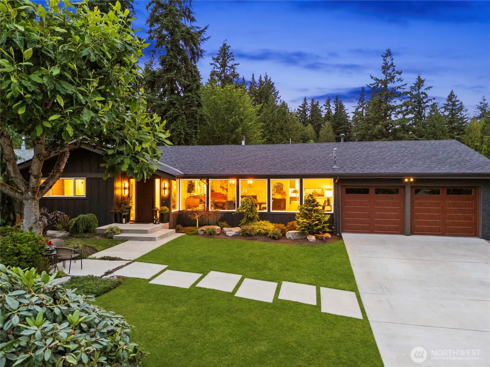 Property photo for 16504 Se 28th Street, Bellevue